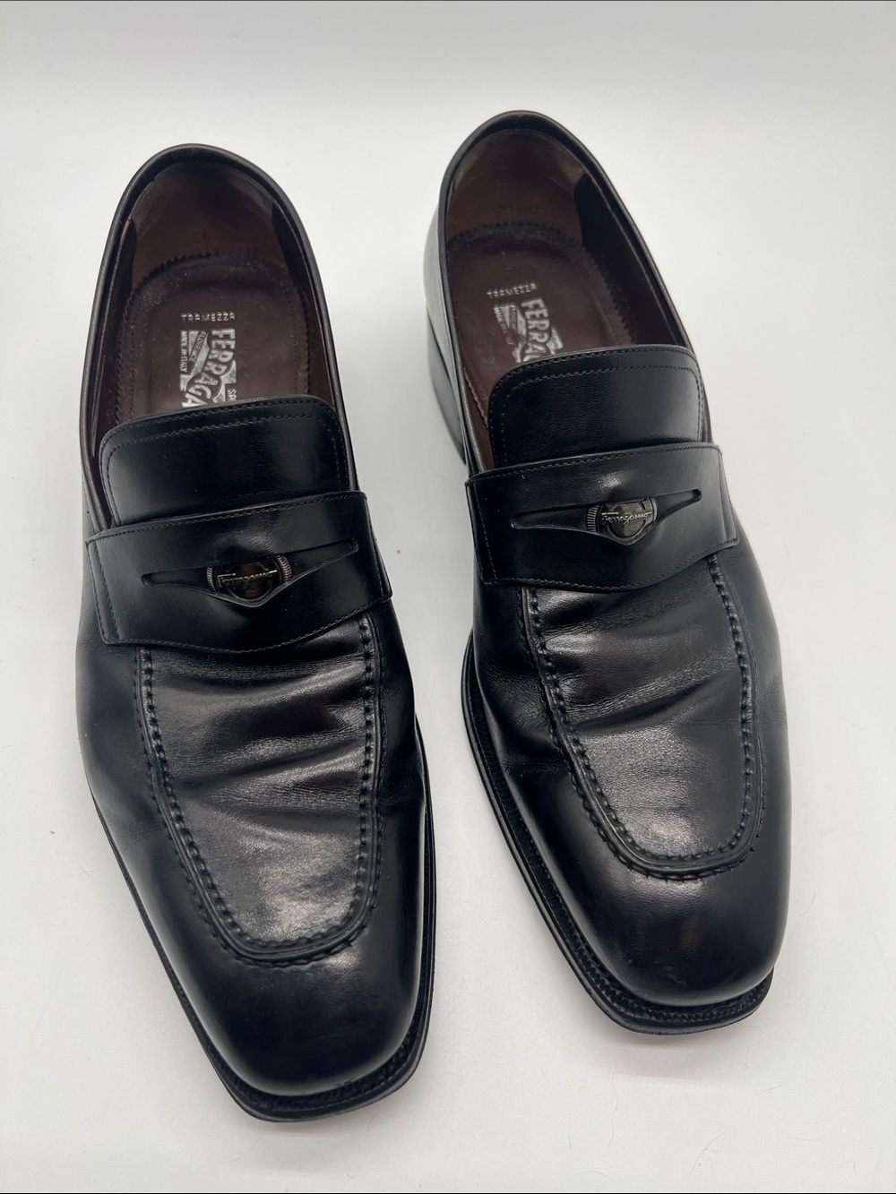 Salvator Ferragamo Men's Black Leather Loafers US Size 9 Slip On Dress Shoes